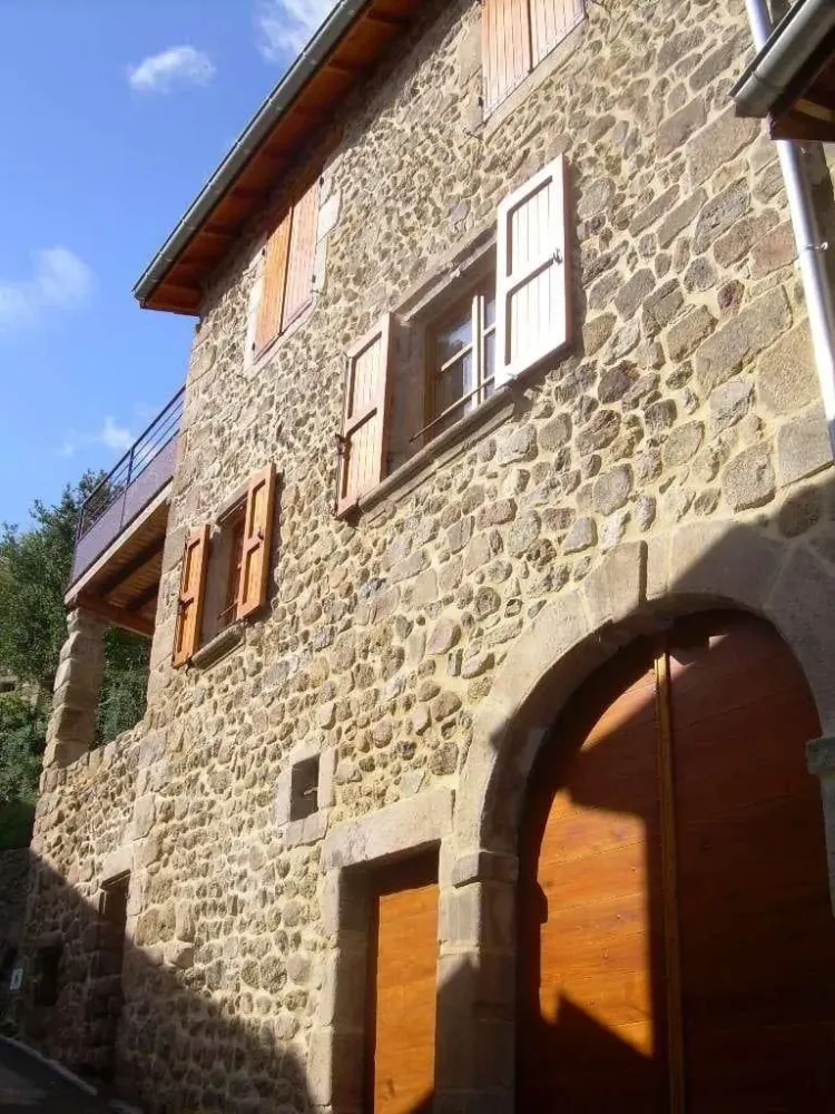 Façade (7)